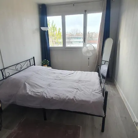 Apartment Charmant Et Spacieux *